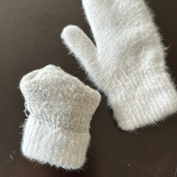 Anthropologie Light Blue Angora Mittens - Picture 6 of 6